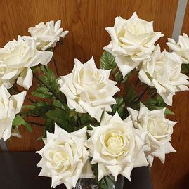 Funeraria Tanatorio Alcocer Prats flores blancas